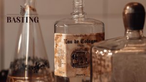 عطر قدیمی خالی