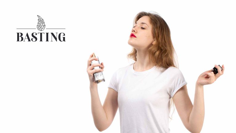 اسپری کردن عطر