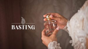 عطر شیرین در دست عروس